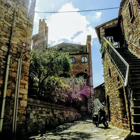 Centralissimo Nel Cuore Del Borgo Суверето