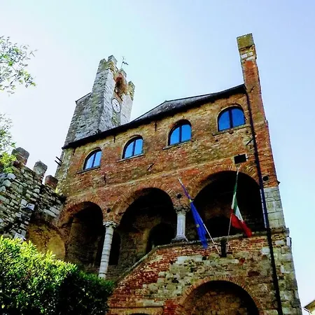 Centralissimo Nel Cuore Del Borgo Lejlighed